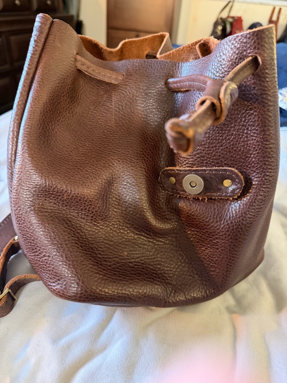 Portland Leather Coldbrew Bucket Leather Backpack - Picture 4 of 14